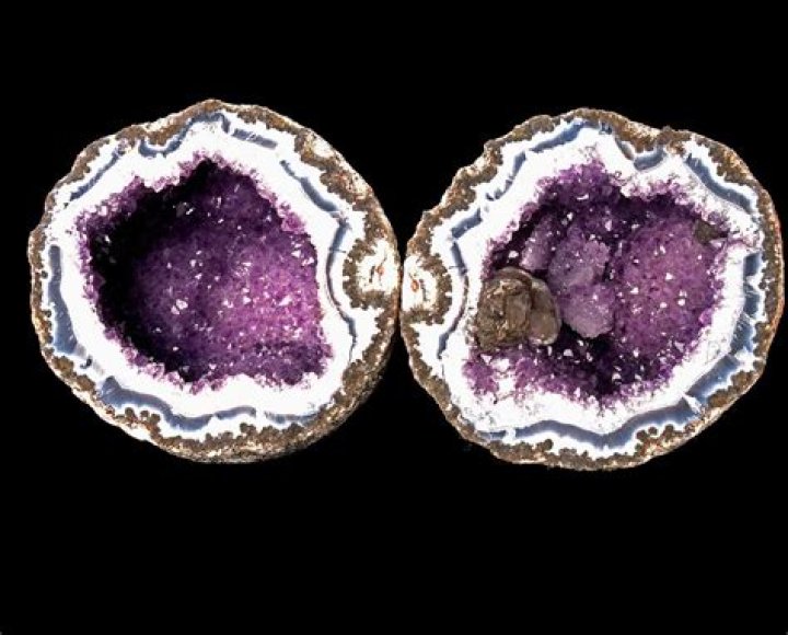 Unveiling the Secrets: How to Open a Geode and Discover Nature's Hidden Treasures